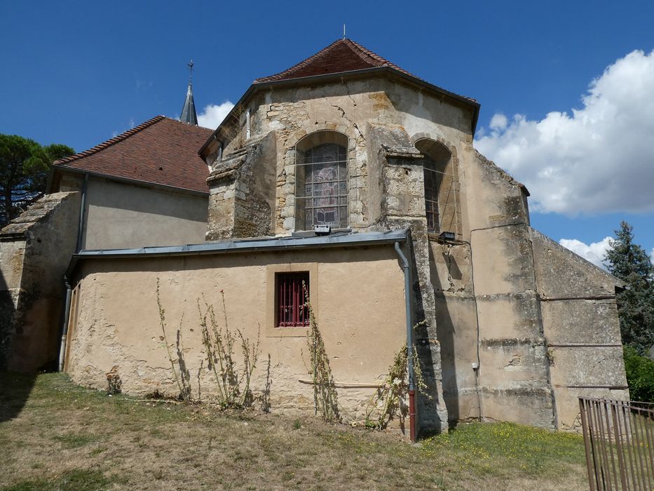 Eglise Saint-Hilaire : Chevet, vue générale