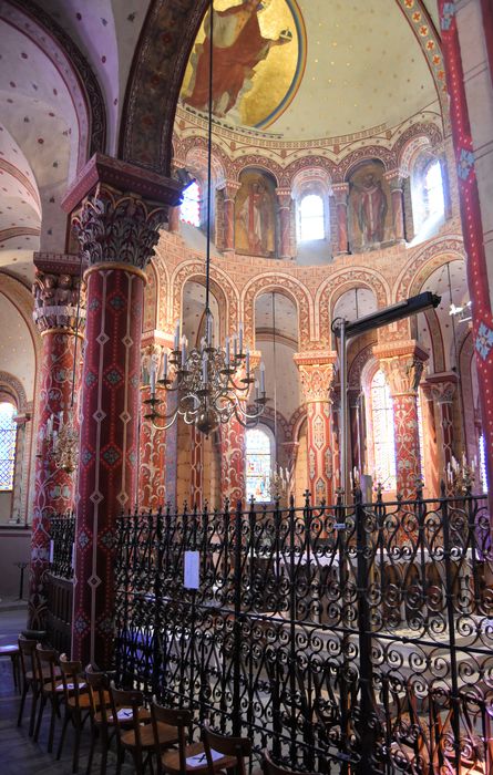 Eglise Saint-Austremoine : Choeur, vue générale