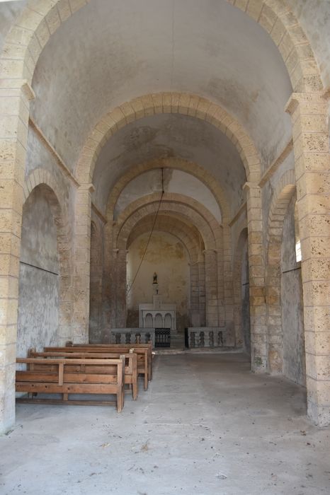 Chapelle Saint-Pierre : Nef, vue générale