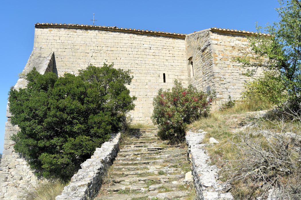 Chapelle Saint-Marcel : Façade latérale sud, vue générale