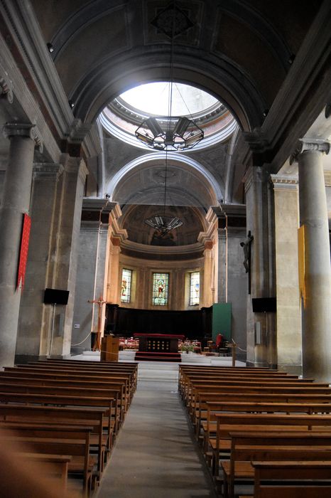 Eglise Saint-Sauveur : Nef, vue générale