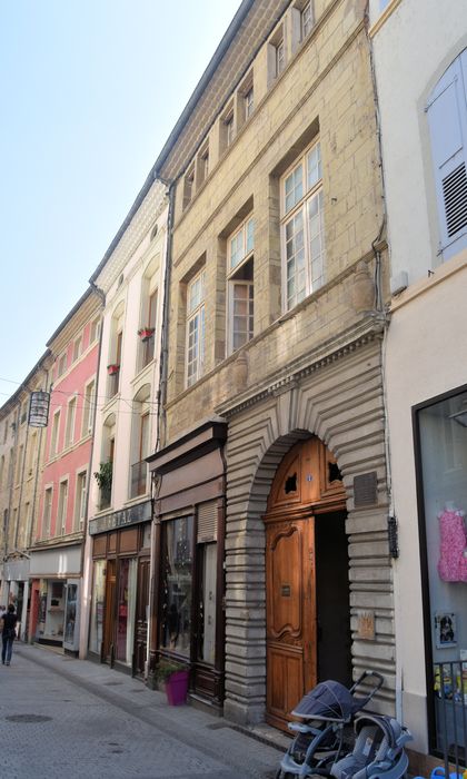 Hôtel de Pluvinel (ancien) : Façade sur rue, vue générale