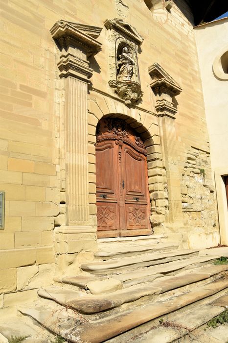 Chapelle de la Visitation (ancienne), actuellement chapelle de l'hôpital : Portail sud, vue générale