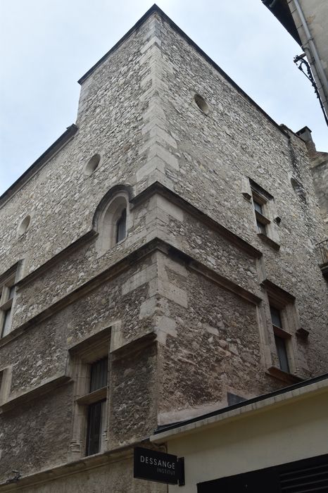 Maison dite de Diane de Poitiers : Façades sud et est, vue partielle