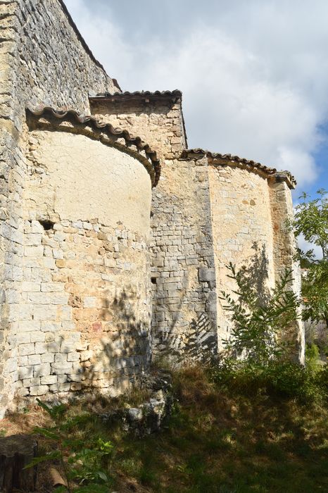 Eglise Saint-Pierre : Chevet, vue partielle