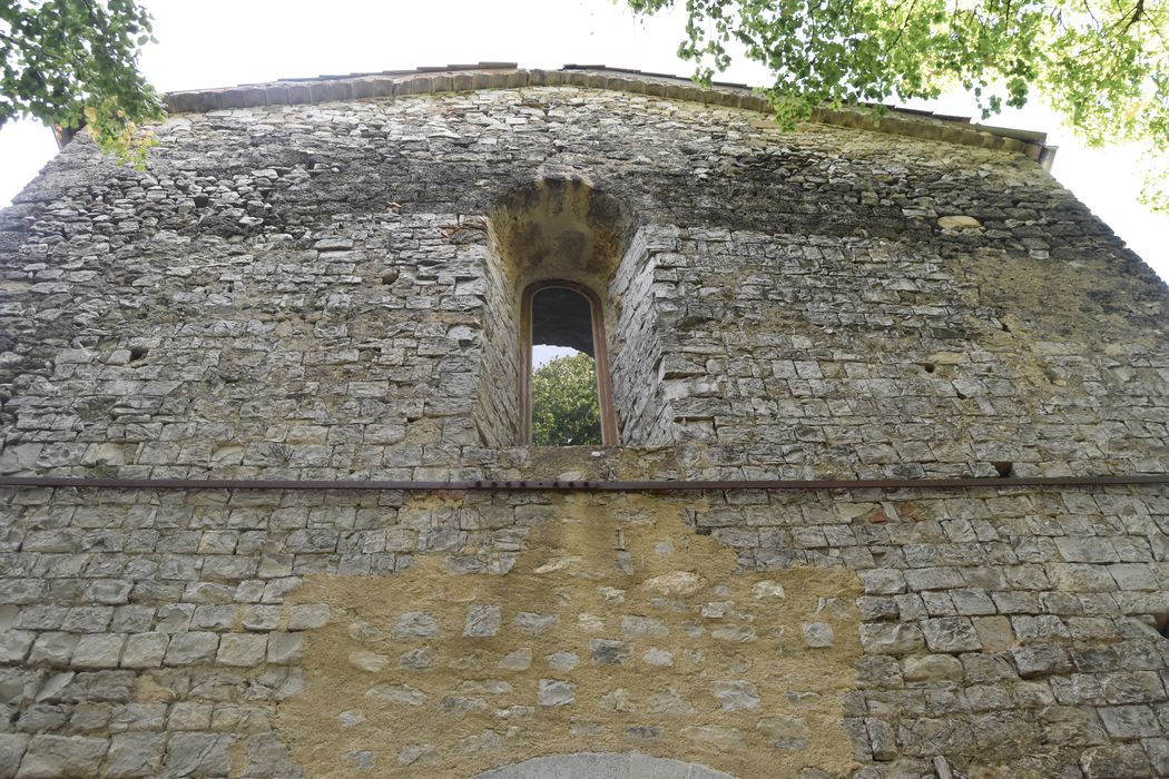 Eglise Saint-Pierre : Façade occidentale, vue générale