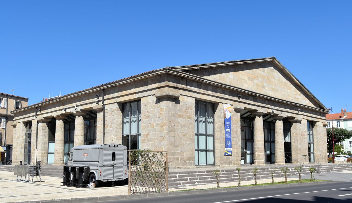 Halle aux blés : Façades sud et est, vue générale