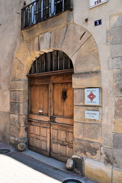 Ancien hôtel Pellet : Porte d'accès sur rue, vue générale