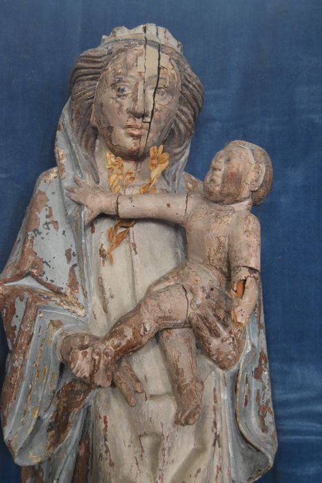 statue : Vierge à l'Enfant, vue partielle