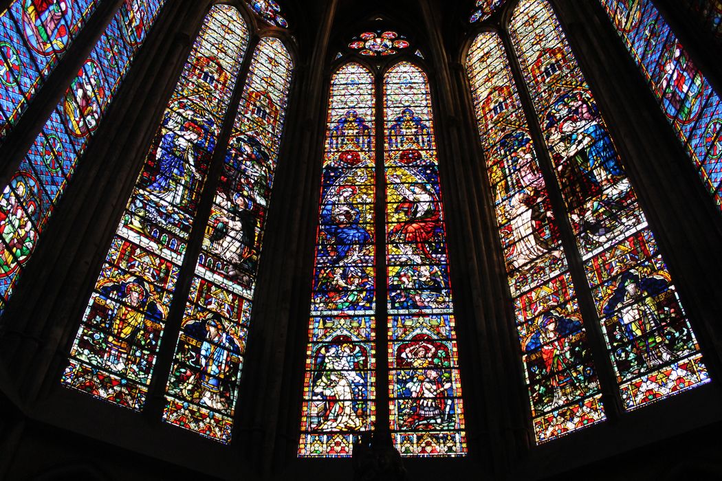 Cathédrale Saint-Etienne : Chapelle Notre-Dame-la-Ronde, verrières, vue générale