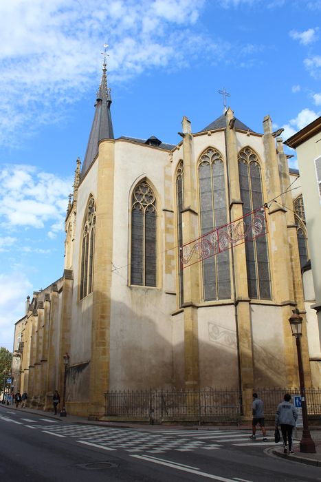 Eglise Saint-Martin : Chevet, vue générale