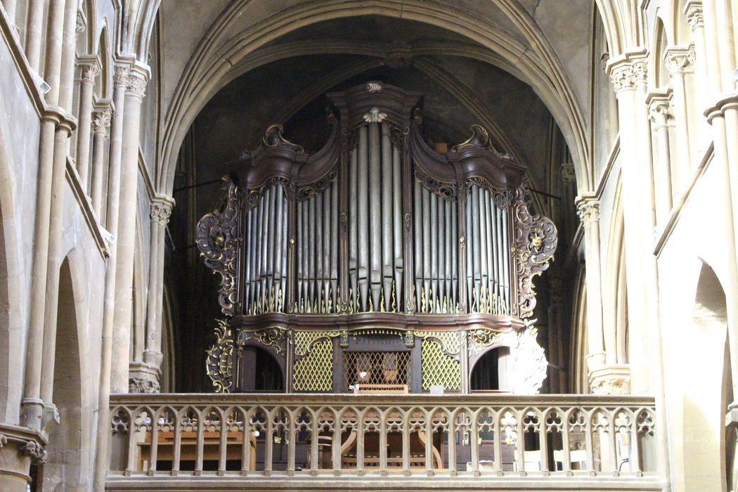 Orgue de tribune : partie instrumentale de l'orgue