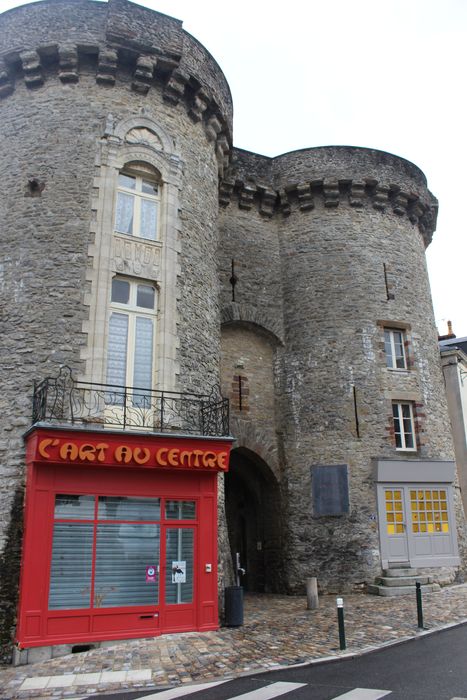 Anciens remparts : Porterie ouest, élévation ouest, vue générale