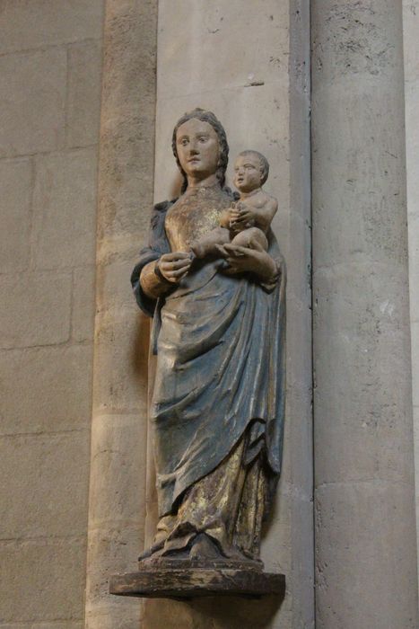 Statue : Vierge à l'Enfant