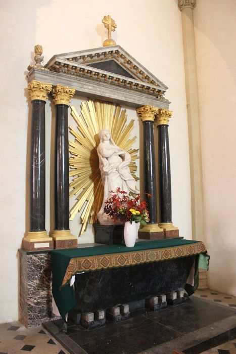 retable latéral, statue : la Vierge