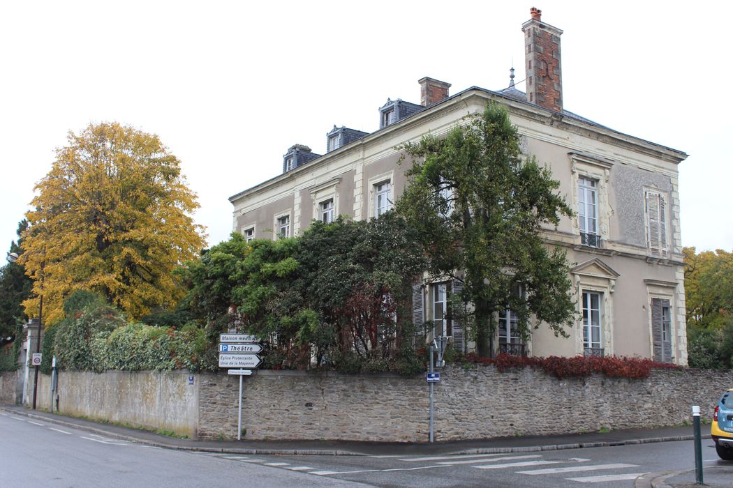 Hôtel particulier Dutreil : Façades sur rues, vue partielle