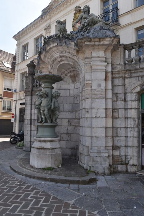 Fontaine Sainte-Aldegonde, vue générale