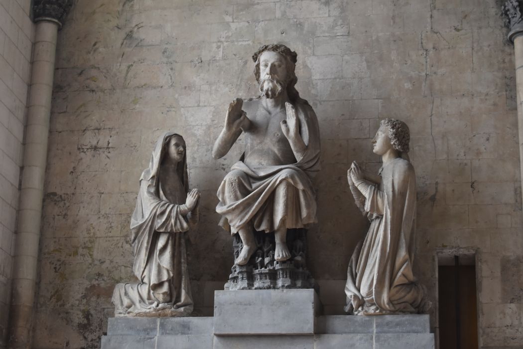 groupe sculpté du Christ, dit le grand Dieu de Thérouanne : Christ entre la Vierge et saint Jean (le) - © Ministère de la Culture (France), Médiathèque du patrimoine et de la photographie, diffusion RMN-GP