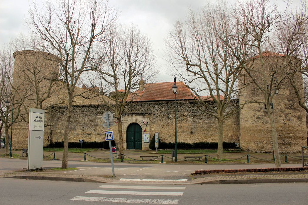 Ancien château