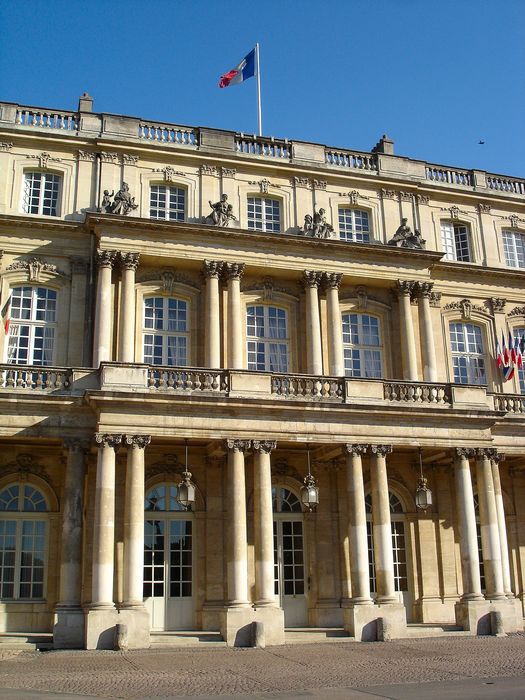 Palais du Gouvernement : Façade sud, vue partielle