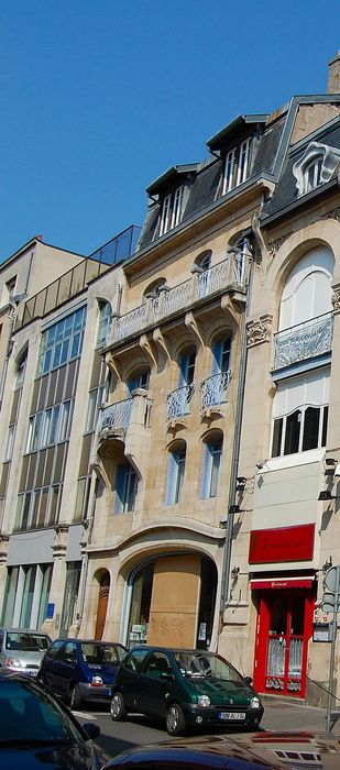 Immeuble : Façade sur rue, vue générale