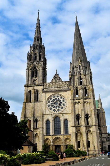 Cathédrale Notre-Dame : Façade sud-ouest, vue générale