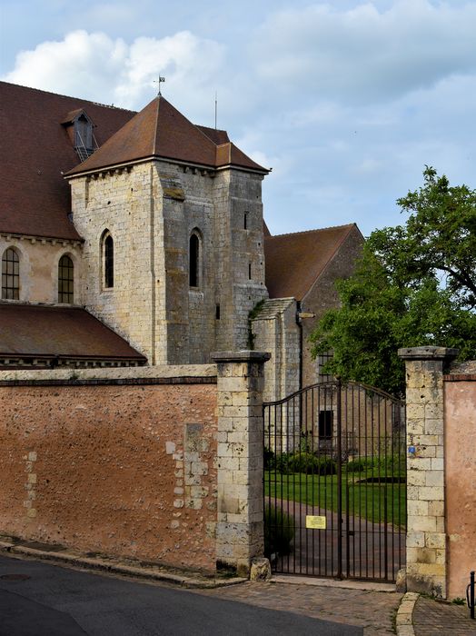 Ancienne église Saint-André : Façade latérale sud, vue partielle