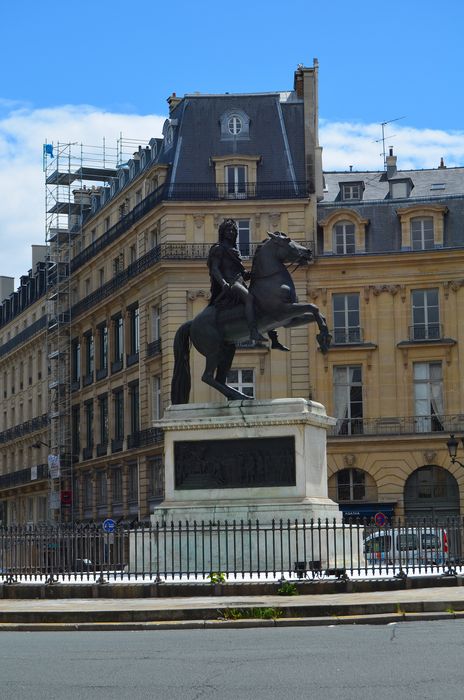 Statue de Louis XIV