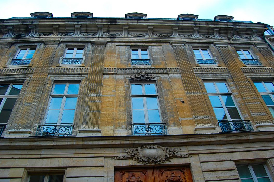 Hôtel Mortier de Sandreville : Façade sur rue, vue partielle