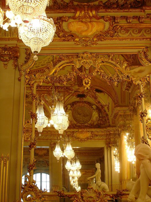 Ancienne gare d'Orsay, actuellement musée d'Orsay : Salon, vue partielle des décors