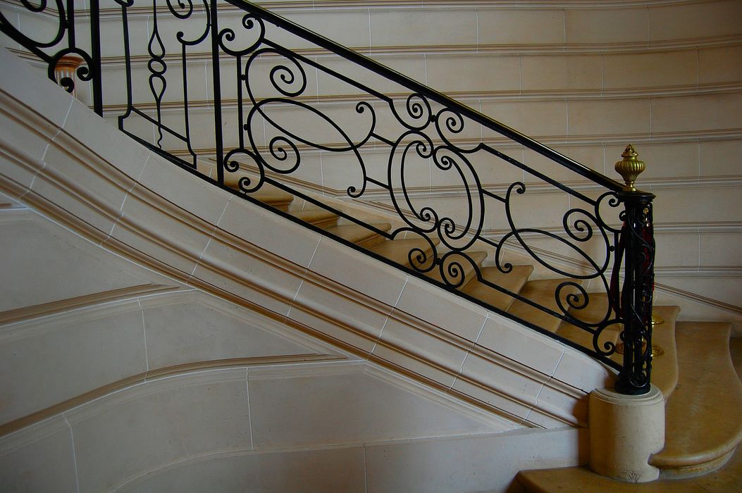 Hôtel de Gournay ou de Mortemart, dit aussi d'Aguesseau, d'Haussonville ou de Turigny : Escalier d'honneur, détail de la rampe