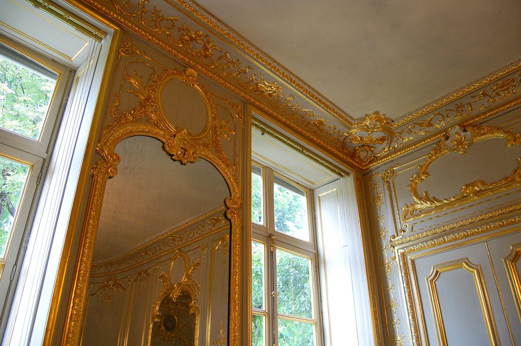 Hôtel de Pomereu : Salon, vue partielle du décor