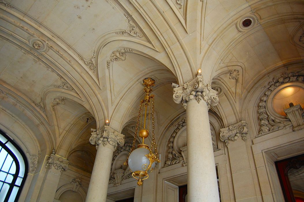 Hôtel de Pomereu : Vestibule, vue partielle