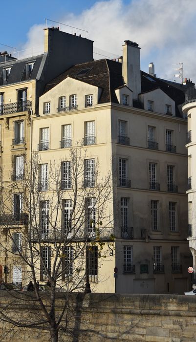 Hôtel d'Arvers (ancien) : Façades sur rues, vue générale