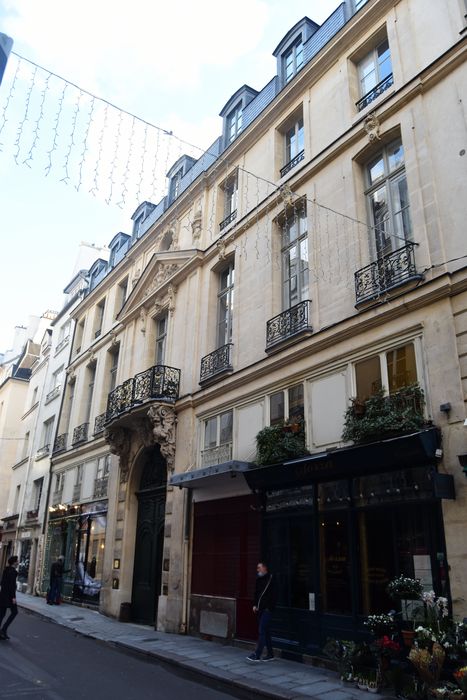 Hôtel de Chenizot : Façade sur rue du n°51, vue générale