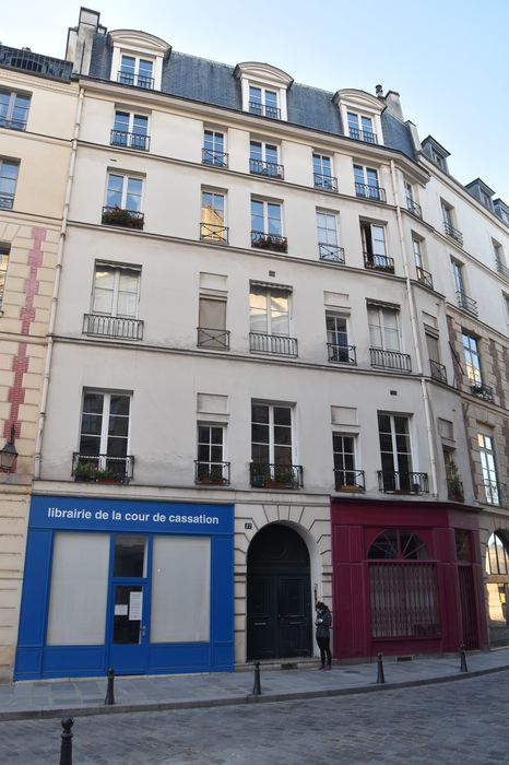 Immeuble : Façade sur rue, vue générale