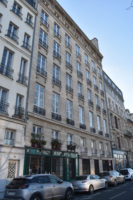 Immeuble : Façade sur le quai de l'Horloge, vue générale