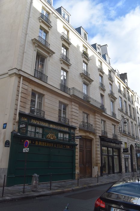 Immeuble : Façade sur rue, vue générale