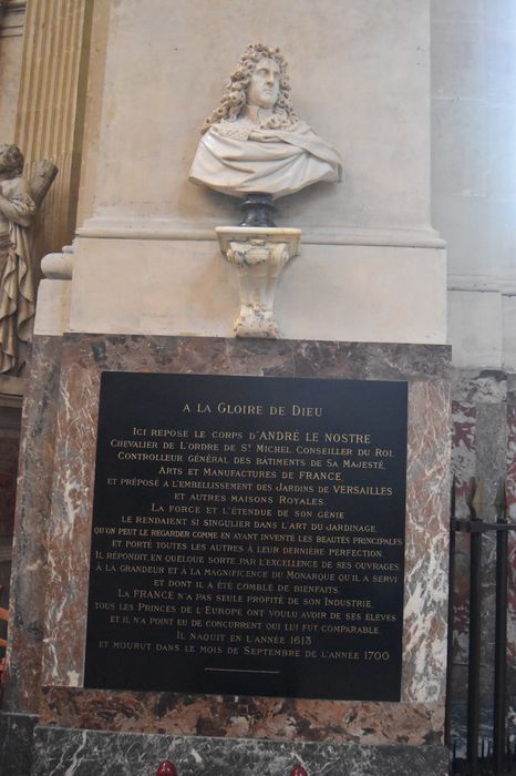 monument funéraire d'André Le Nôtre, contrôleur des Bâtiments (buste)