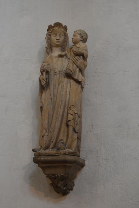 statue : Vierge à l'Enfant