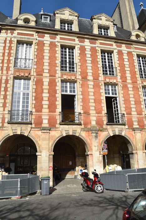 Ancien hôtel de l'Escalopier : Façade sur rue, vue générale