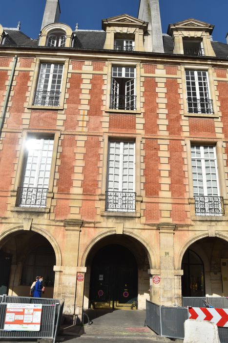 Hôtel de Tresmes (ancien) , dit aussi hôtel de Gourgues : Façade sur rue, vue générale