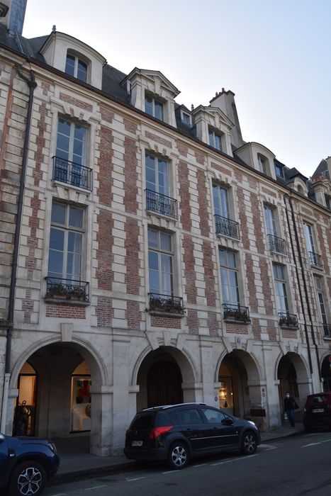 Hôtel Genou de Guiberville (ancien) : Façade sur rue, vue générale