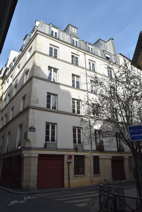 Immeuble : Façade sur rue au n°1, vue générale