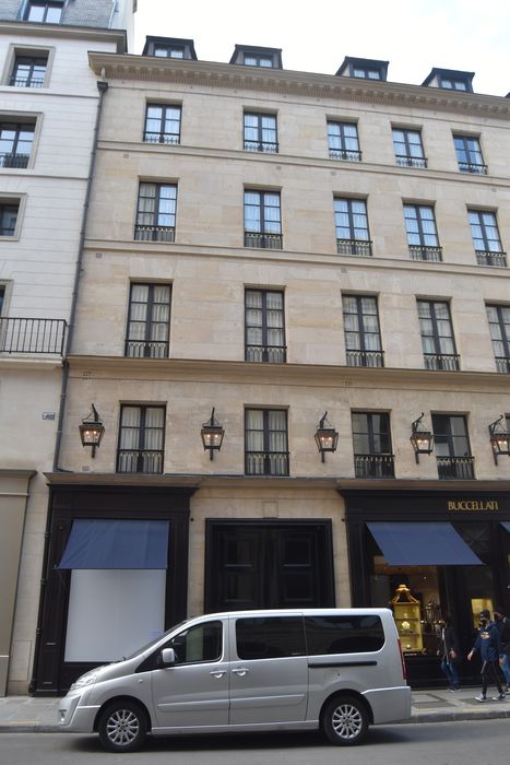 Hôtel de France et de Choiseul : Façade sur rue du n°239, vue partielle