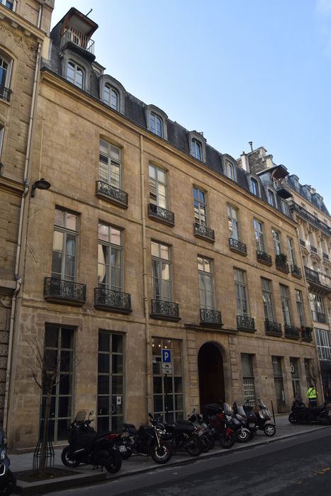 Ancien hôtel particulier (hôtel des Vins, puis hôtel Dupin) : Façade sur rue, vue générale