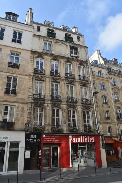 Immeuble : Façade sur rue, vue générale