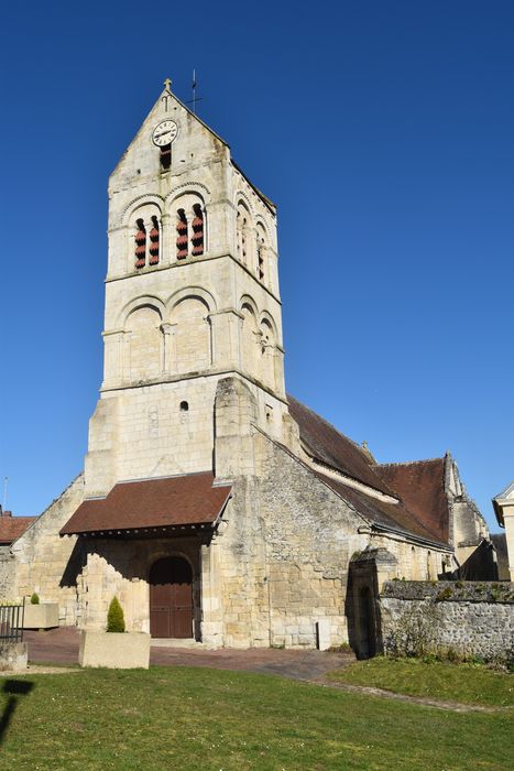 Eglise Saint-Rémi : Façade occidentale, vue générale