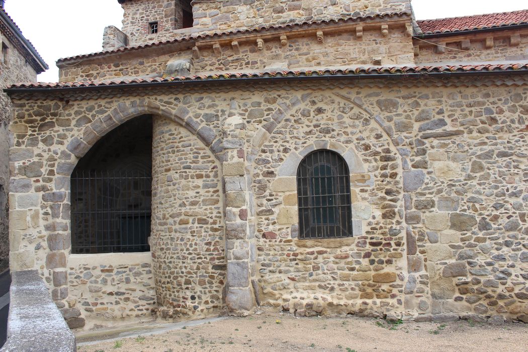 Eglise Saint-Géraud : Façade latérale sud, vue partielle