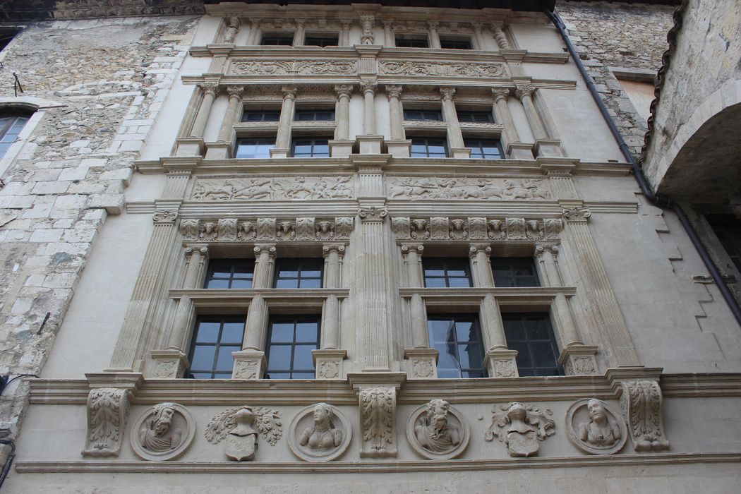 Maison des Chevaliers : Façade sur rue, vue partielle